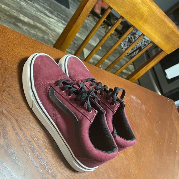 Maroon Vans - Picture 4 of 4